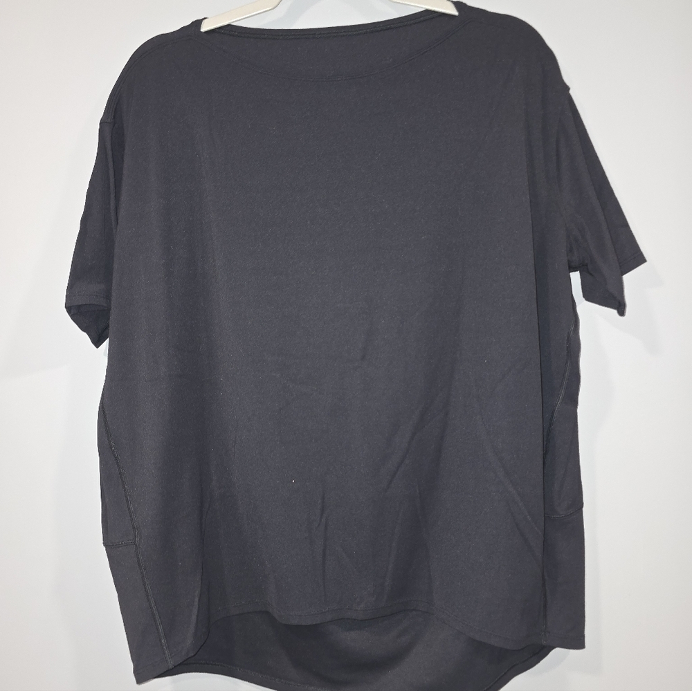 Lululemon Back in Action Short Sleeve Shirt Black Size 10 / 12 Excellent EUC L3